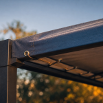 Bache tonnelle PVC microperforé sur mesure, bâche tendue sur tonnelle aluminium