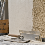 Crépi ou enduit extérieur : ravalement de façade en chantier
