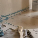 Nettoyer peinture sur carrelage et enlever sans abîmer le carrelage